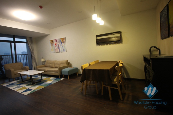 Nice two bedrooms apartment for rent in Discovery building, Cau Giay district, Ha Noi